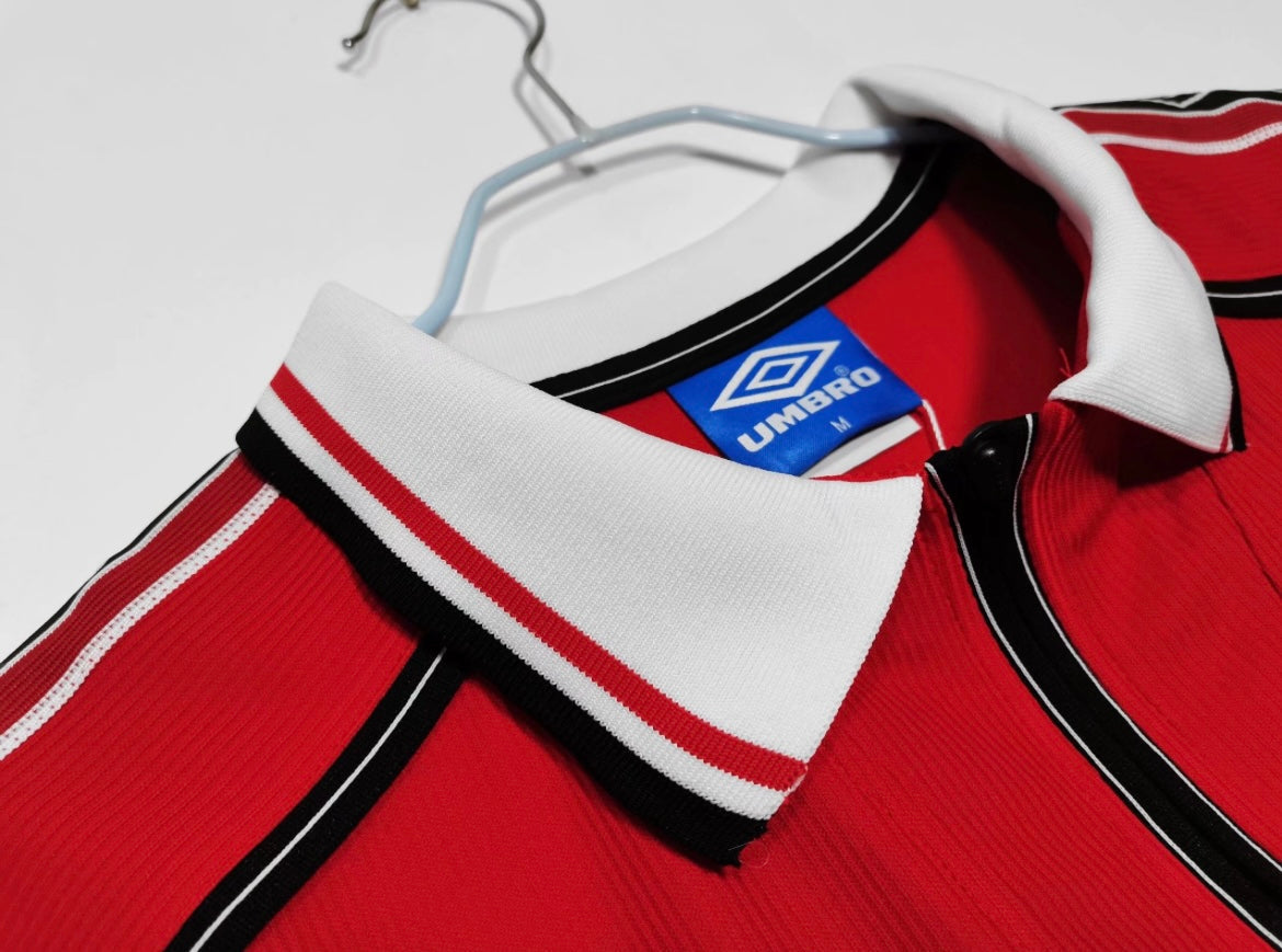 Manchester United 1998/99 Home Long Sleeve Shirt