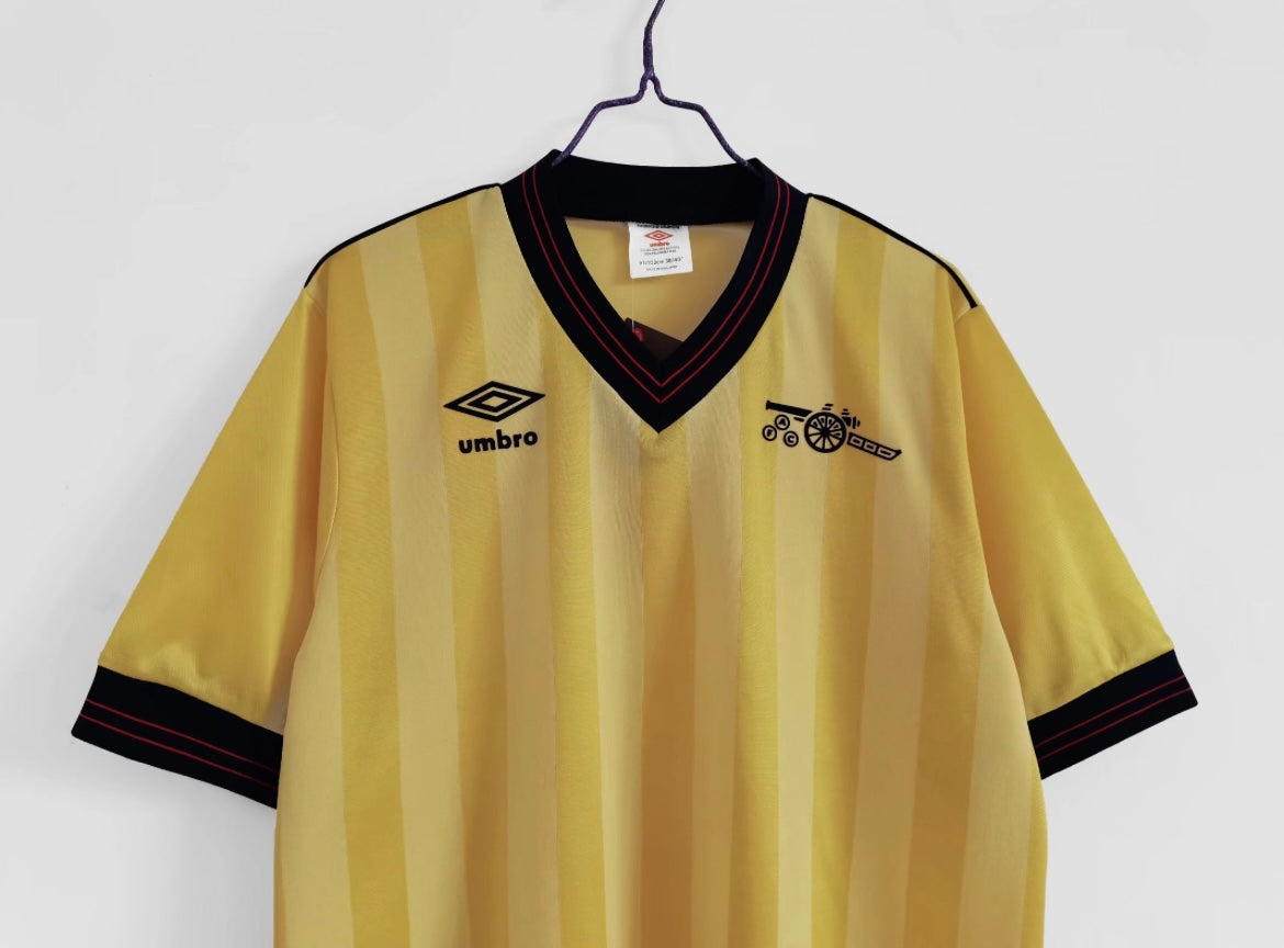 Arsenal 1983/84 Away