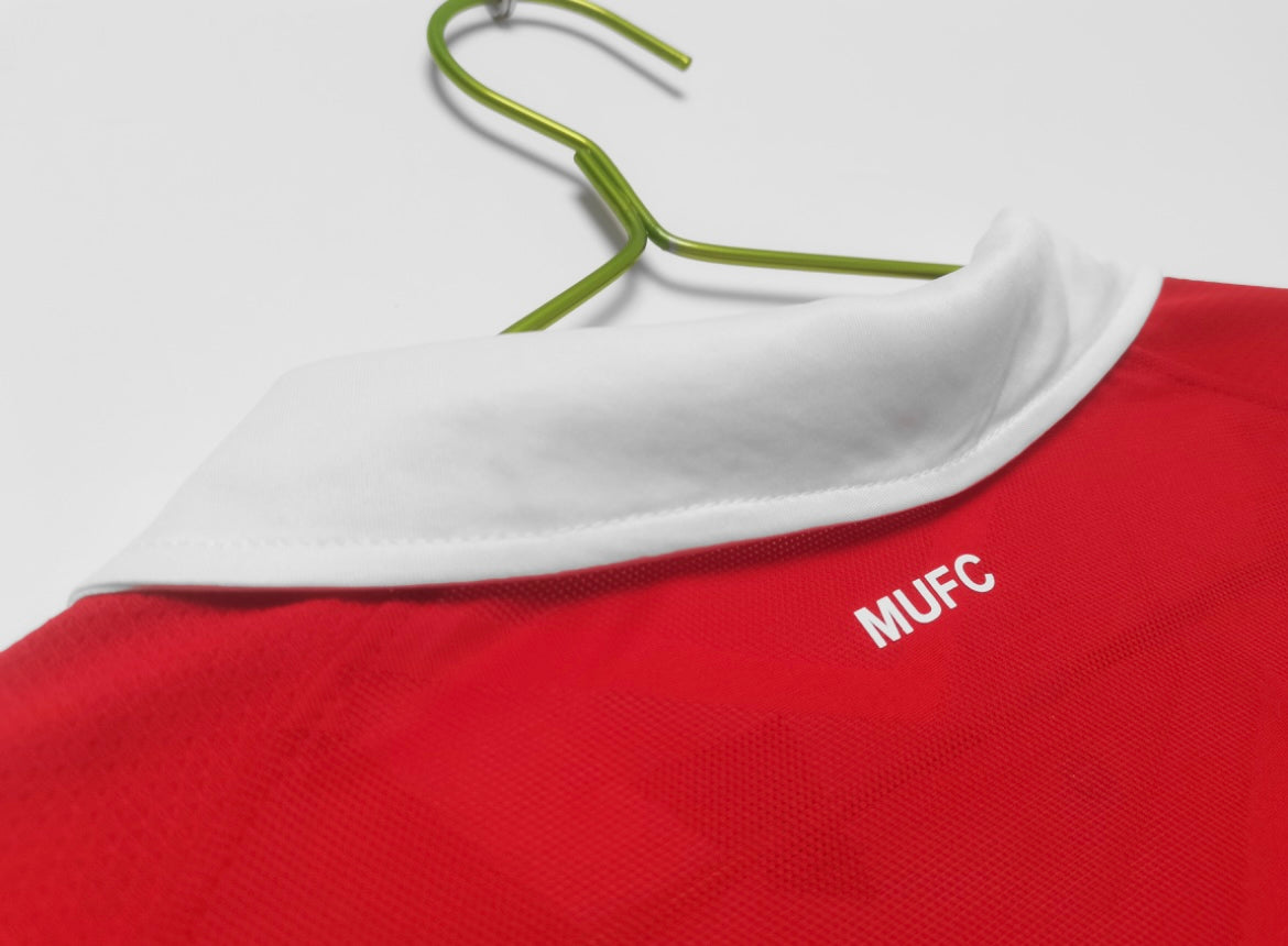 Manchester United 2010/11 Home Long Sleeve