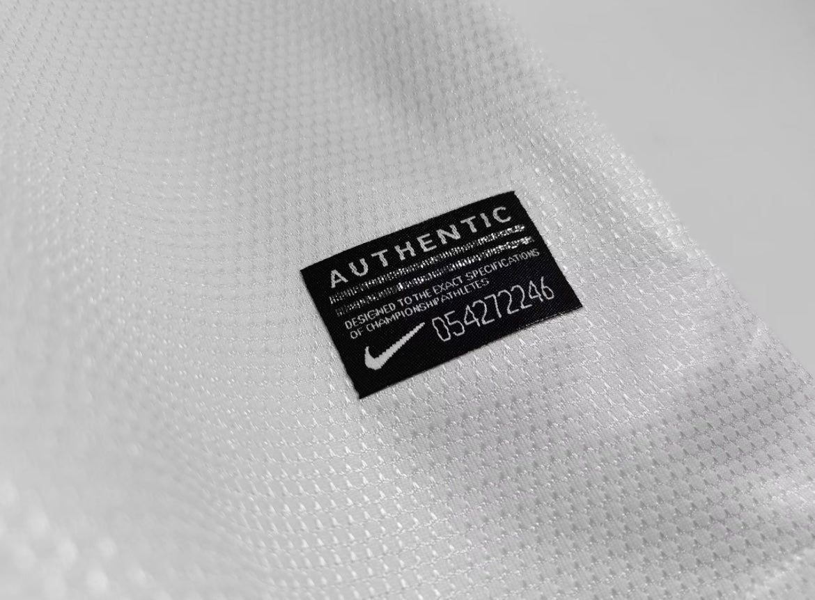 Portugal 2012 Away