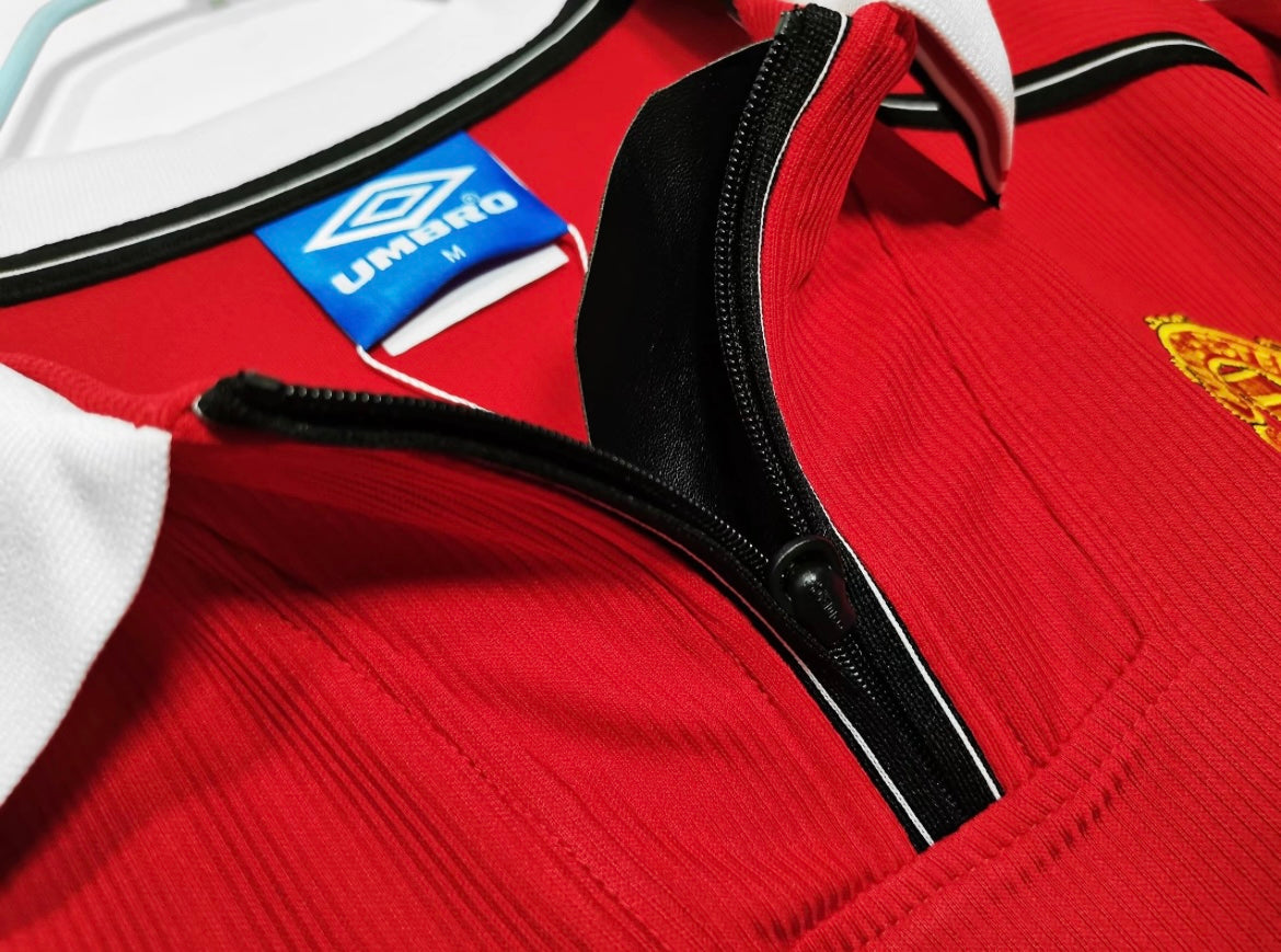 Manchester United 1998/99 Home Long Sleeve Shirt