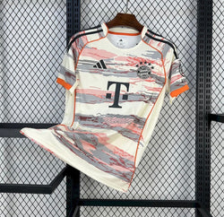 Image of FC Bayern 2025/26 Extérieur