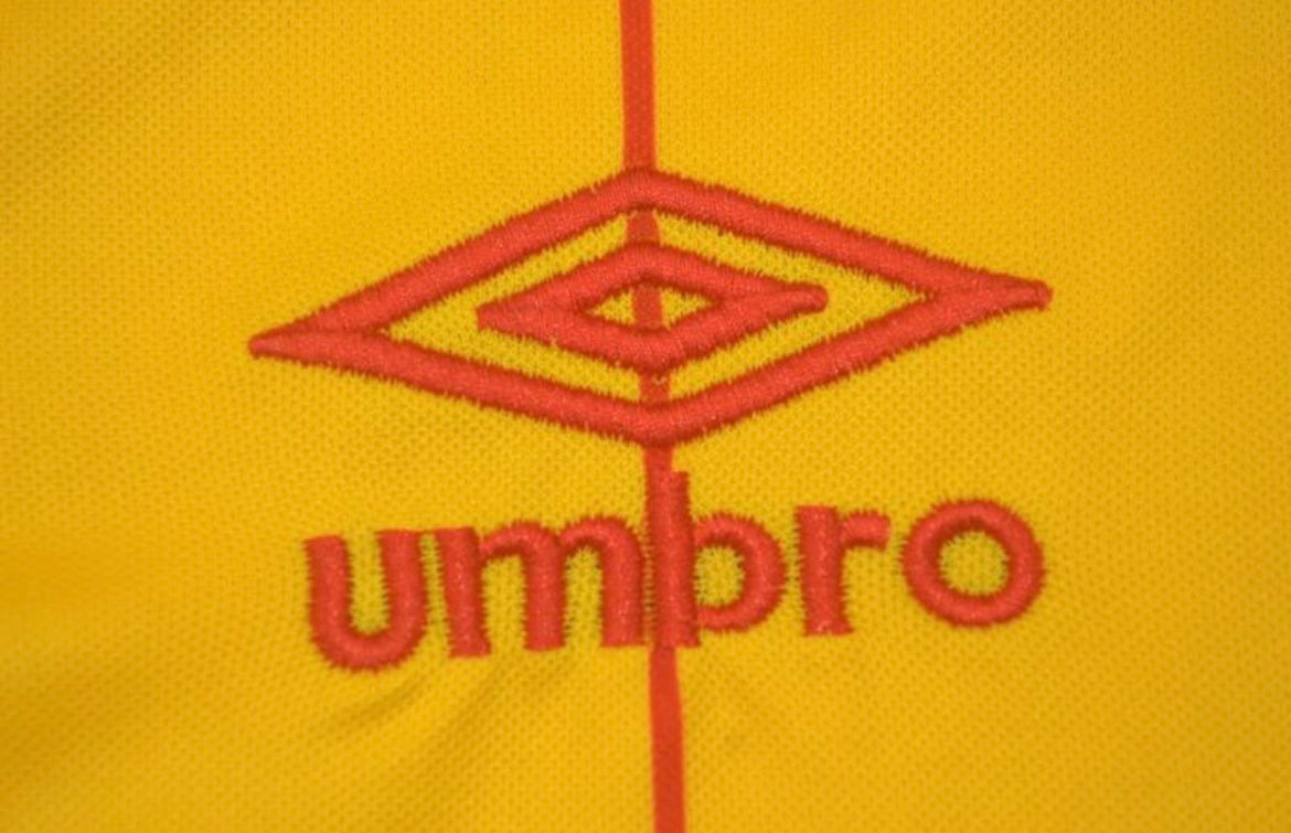 Liverpool 1981/82 Away