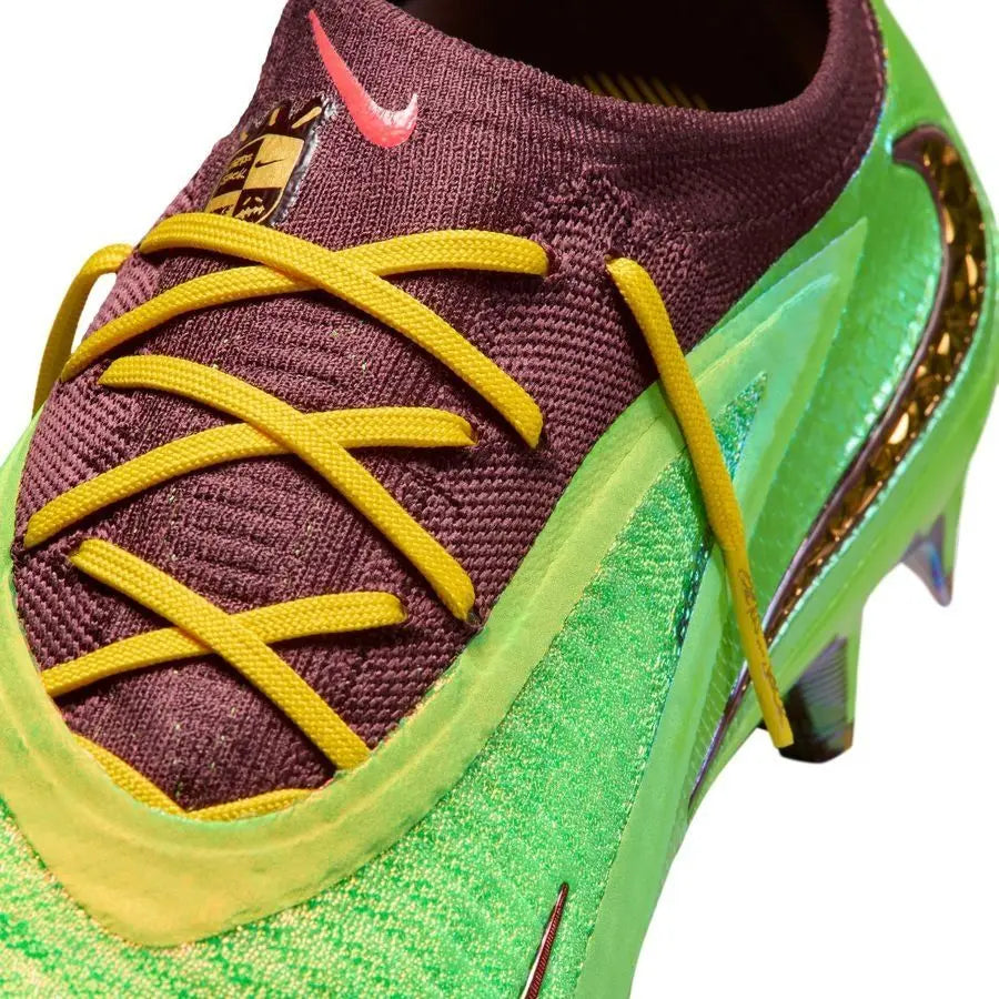 Image of Nike Phantom 6 Elite Low FG Travis Scott - Vert/Doré