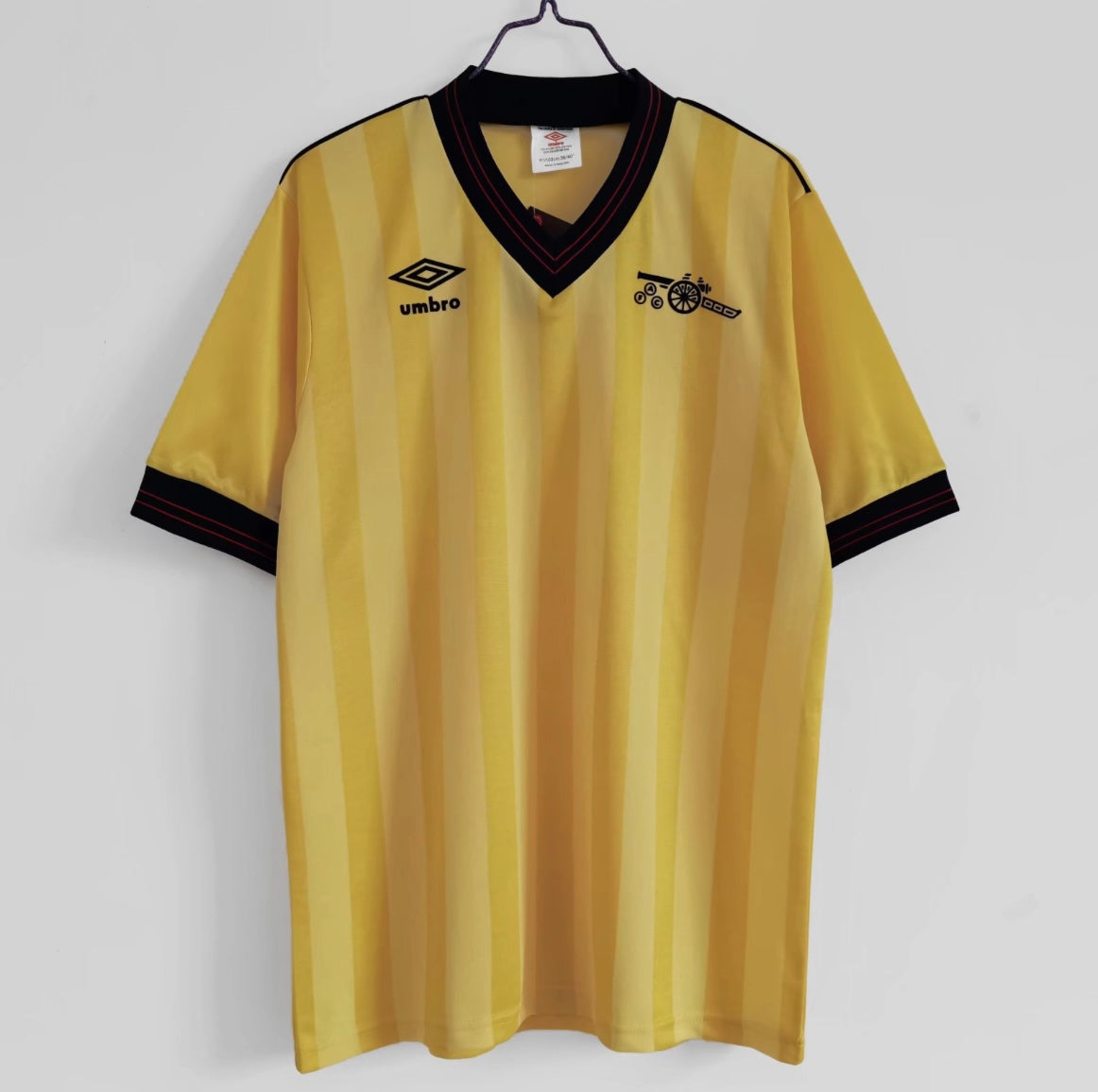Arsenal 1983/84 Away