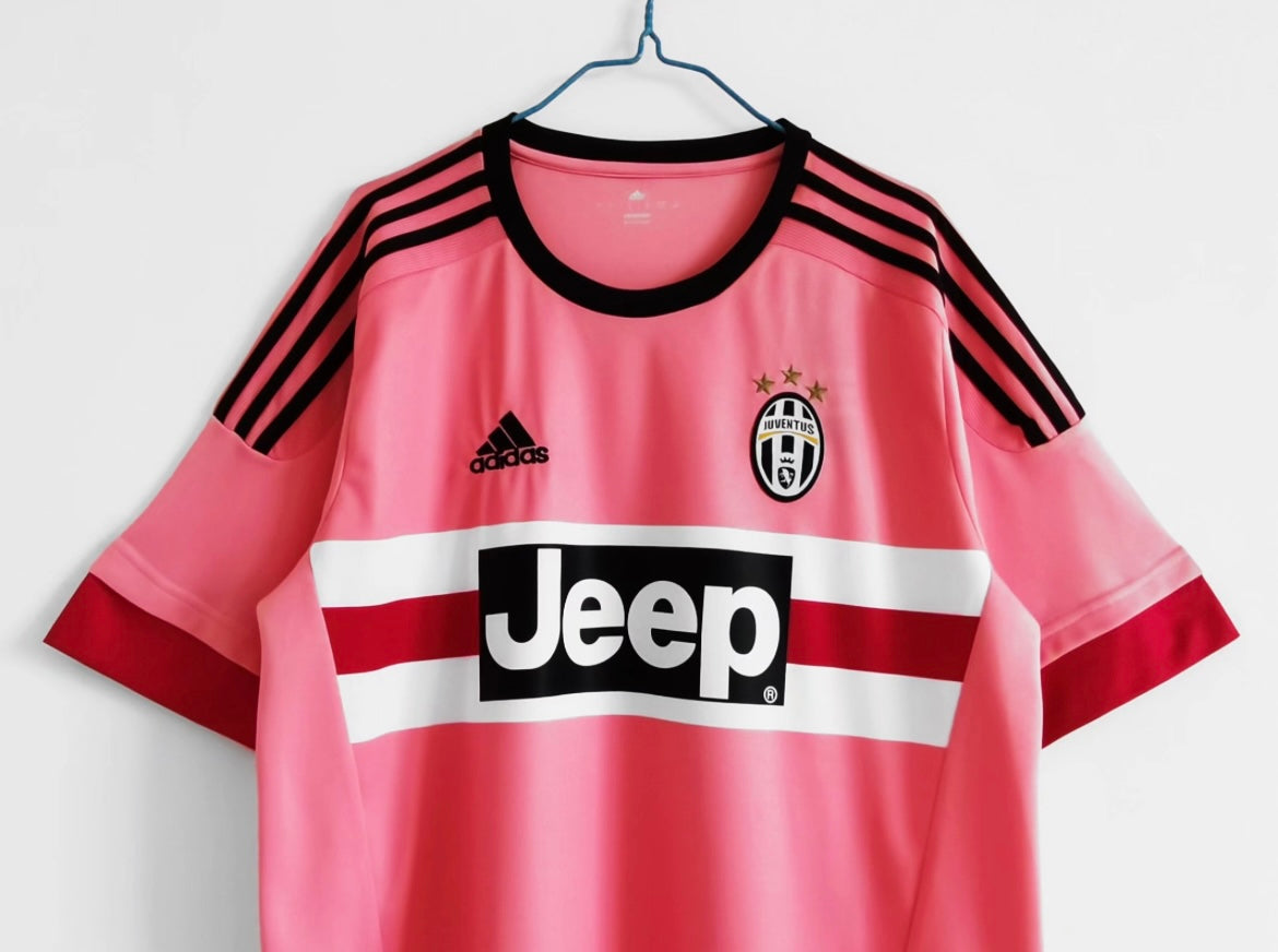 Juventus 2015/16 Away