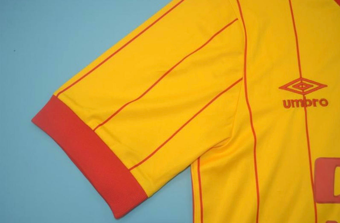 Liverpool 1981/82 Away