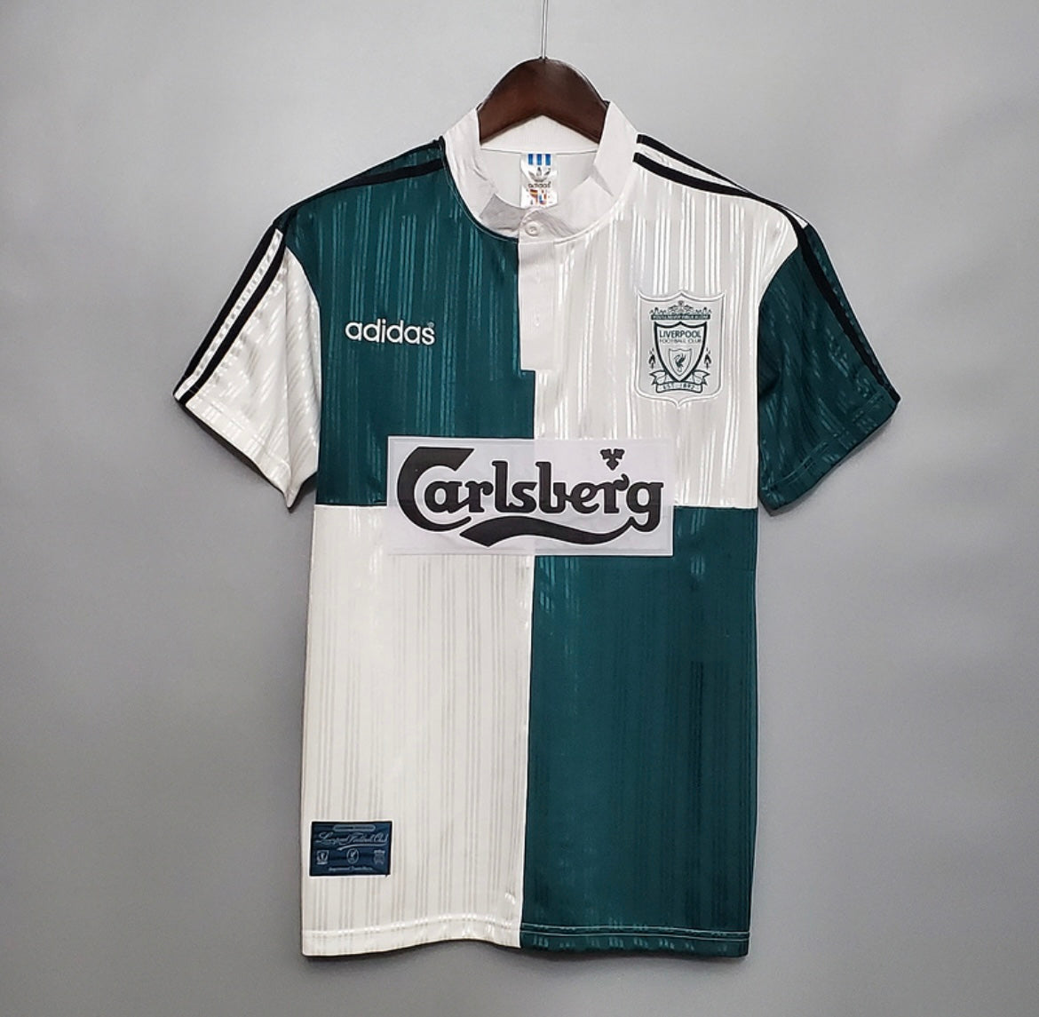 Liverpool 1995/96 Away