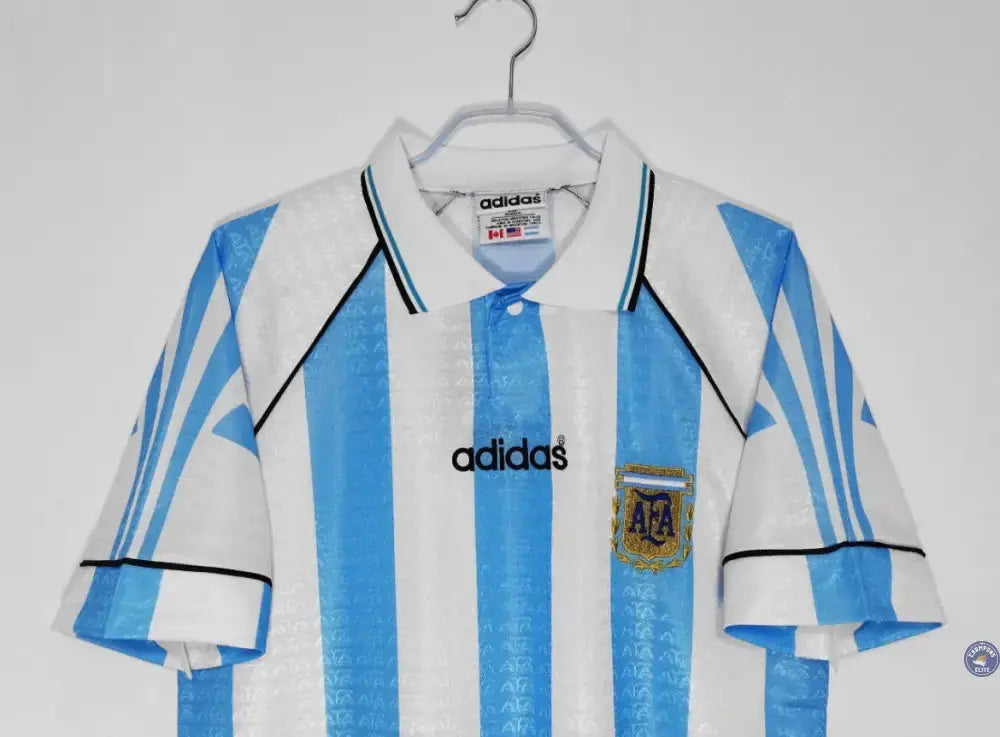 Argentine 1996 Domicile