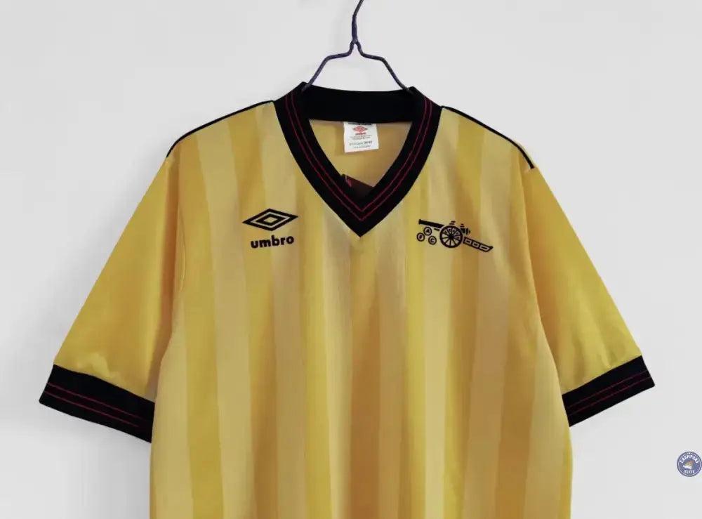 Image of Arsenal 1983/84 Extérieur