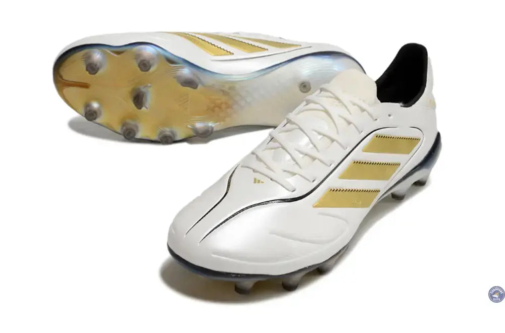 Image of Copa Pure 3 Elite FG Luxe Control Teaser - Blanc/Matte Gold/Noir ÉDITION LIMITÉE
