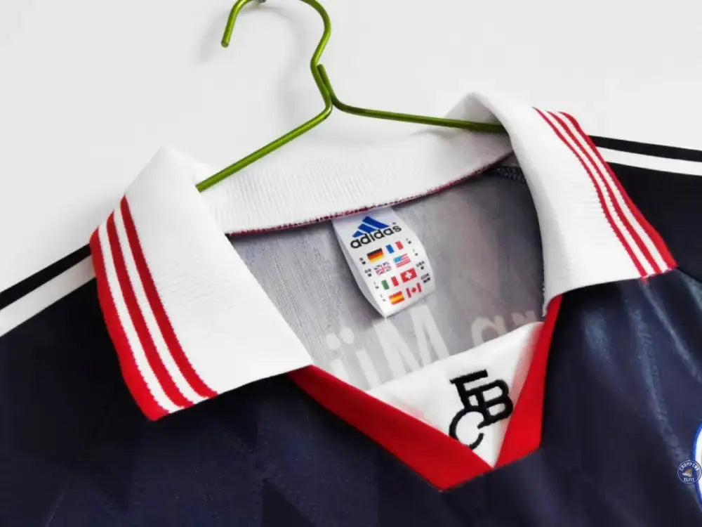 Image of FC Bayern 1998/99 Domicile