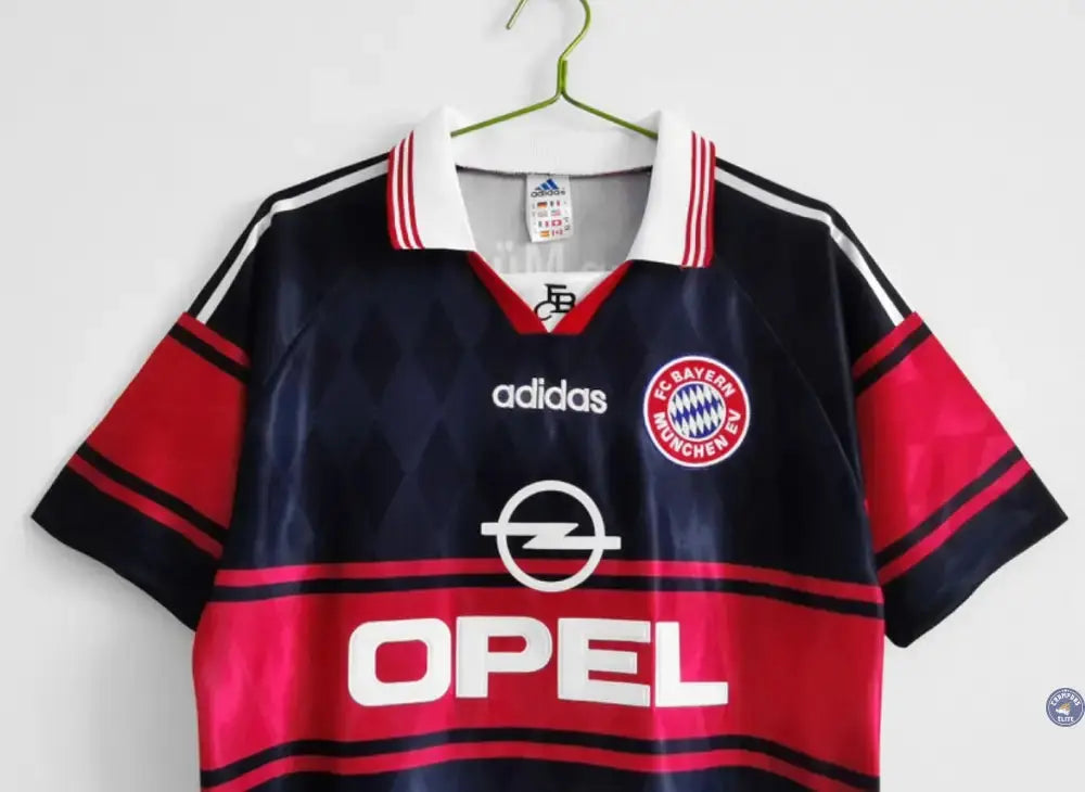 FC Bayern 1998/99 Domicile