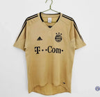 FC Bayern 2004/05 Extérieur
