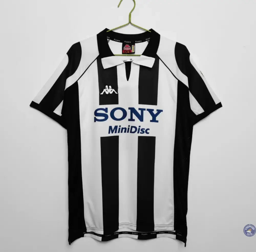 Image of Juventus 1997/98 Domicile
