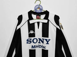 Image of Juventus 1997/98 Domicile à manches longues