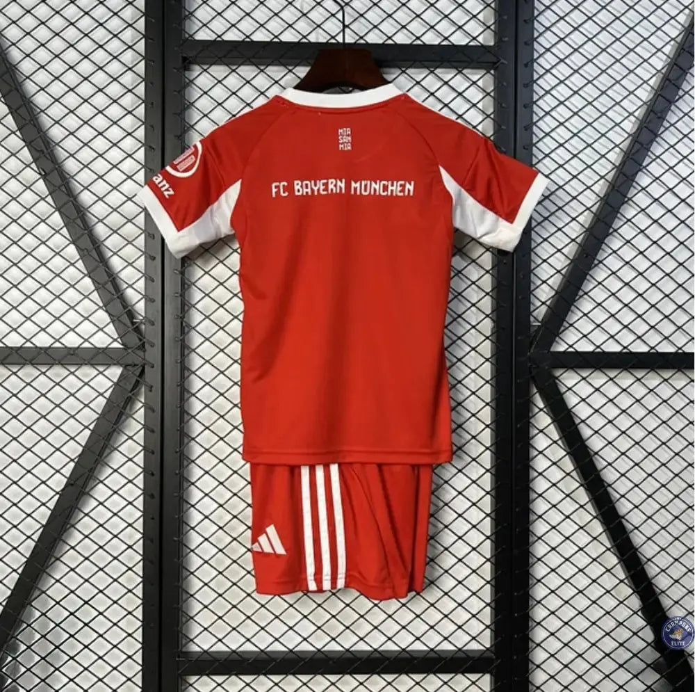 Image of Kits Enfants FC Bayern 2025/26 Domicile