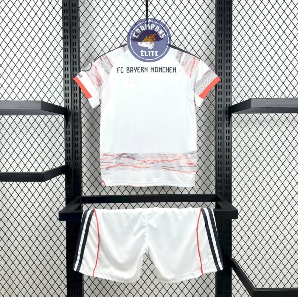 Image of Kits Enfants FC Bayern 2025/26 Extérieur