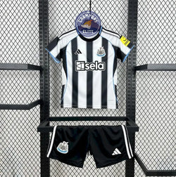 Image of Kits Enfants Newcastle 2025/26 Domicile