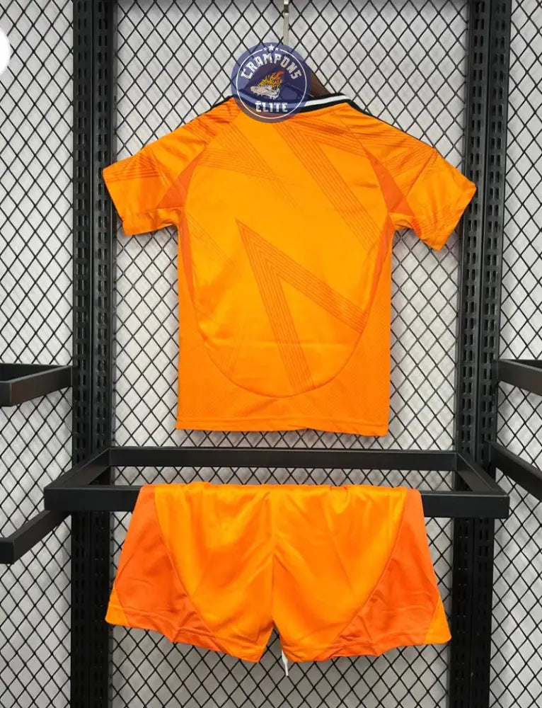 Image of Kits Enfants Real Madrid 2024/25 Extérieur