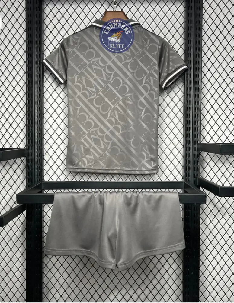 Image of Kits Enfants Réal Madrid 2024/25 Third