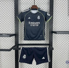 Kits Enfants Real Madrid 2025/26 Extérieur