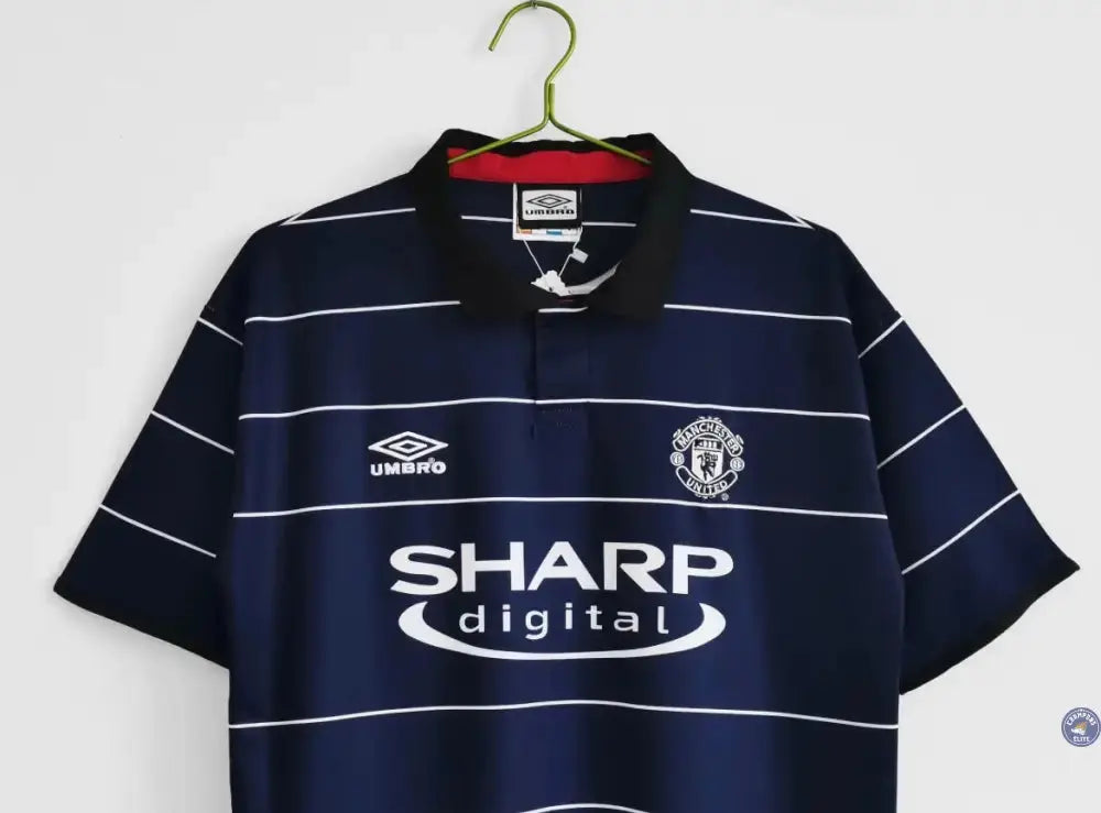 Image of Manchester United 1999/00 Extérieur