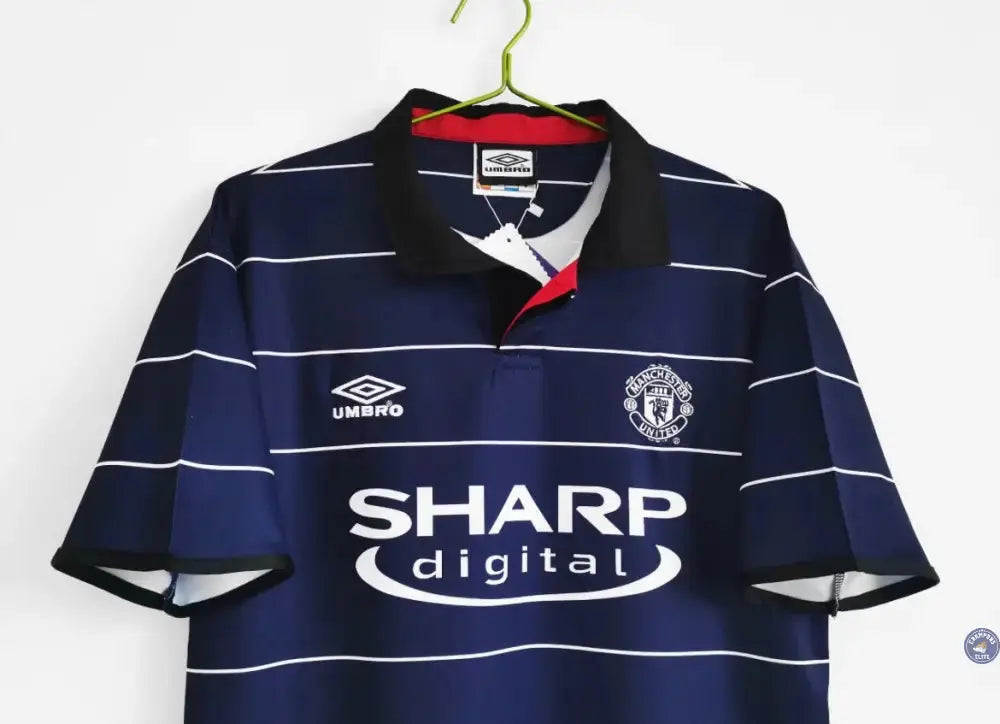 Manchester United 1999/00 Extérieur