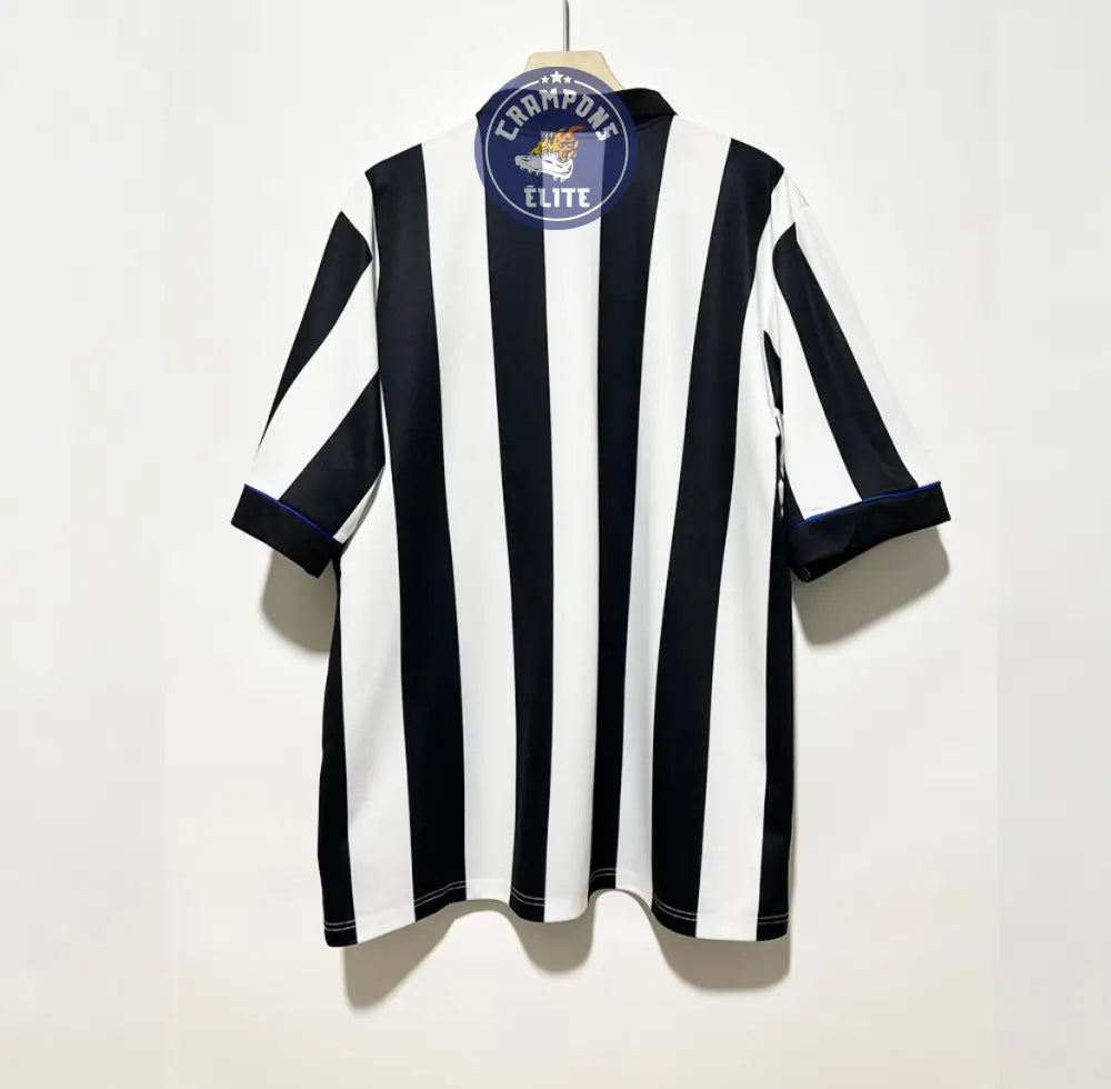 Newcastle 1993/94 Domicile