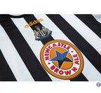 Newcastle 1997/98 Domicile
