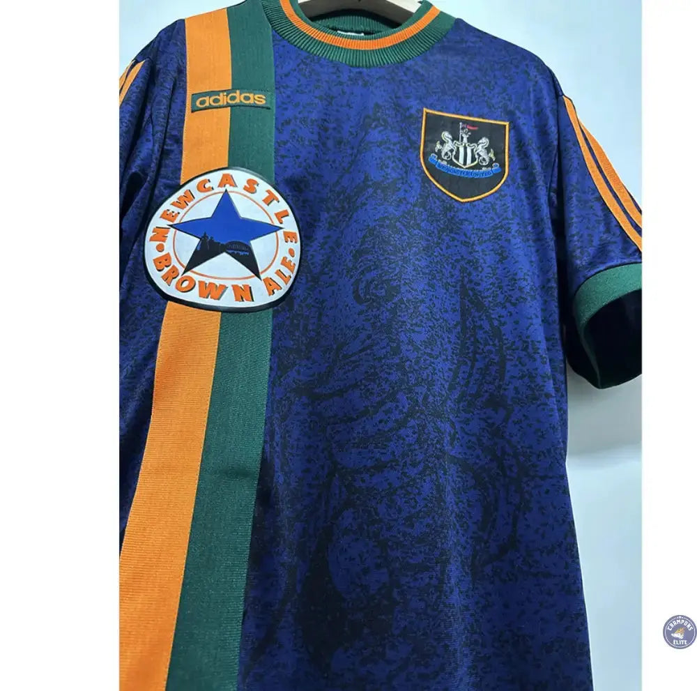 Newcastle 1997/98 Extérieur