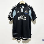 Newcastle 2000/01 Extérieur
