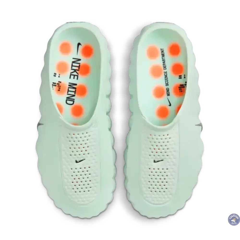 Nike Mind 001 Barely Green - Vert - Crampons Elite