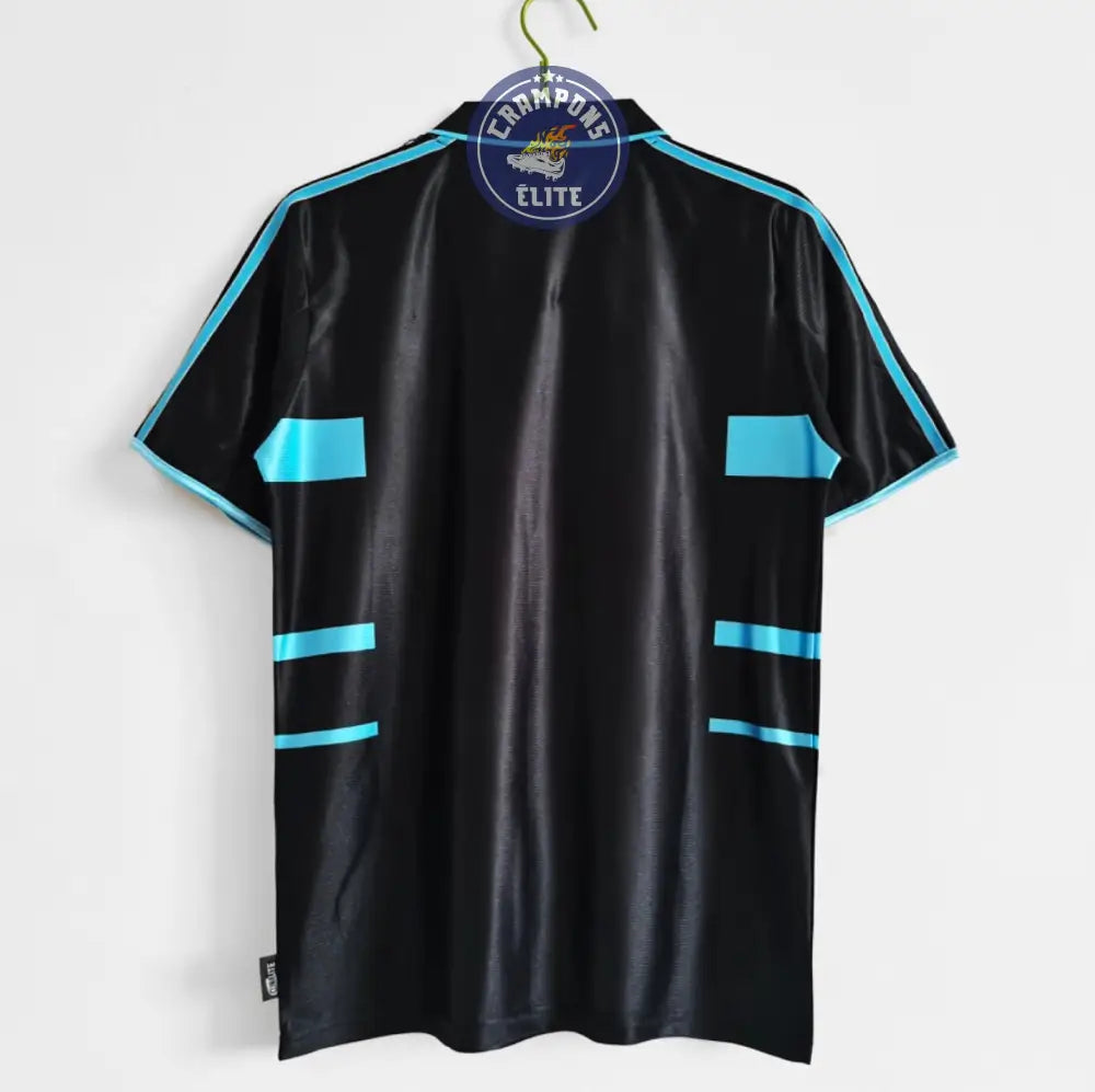OM 1999/00 Extérieur
