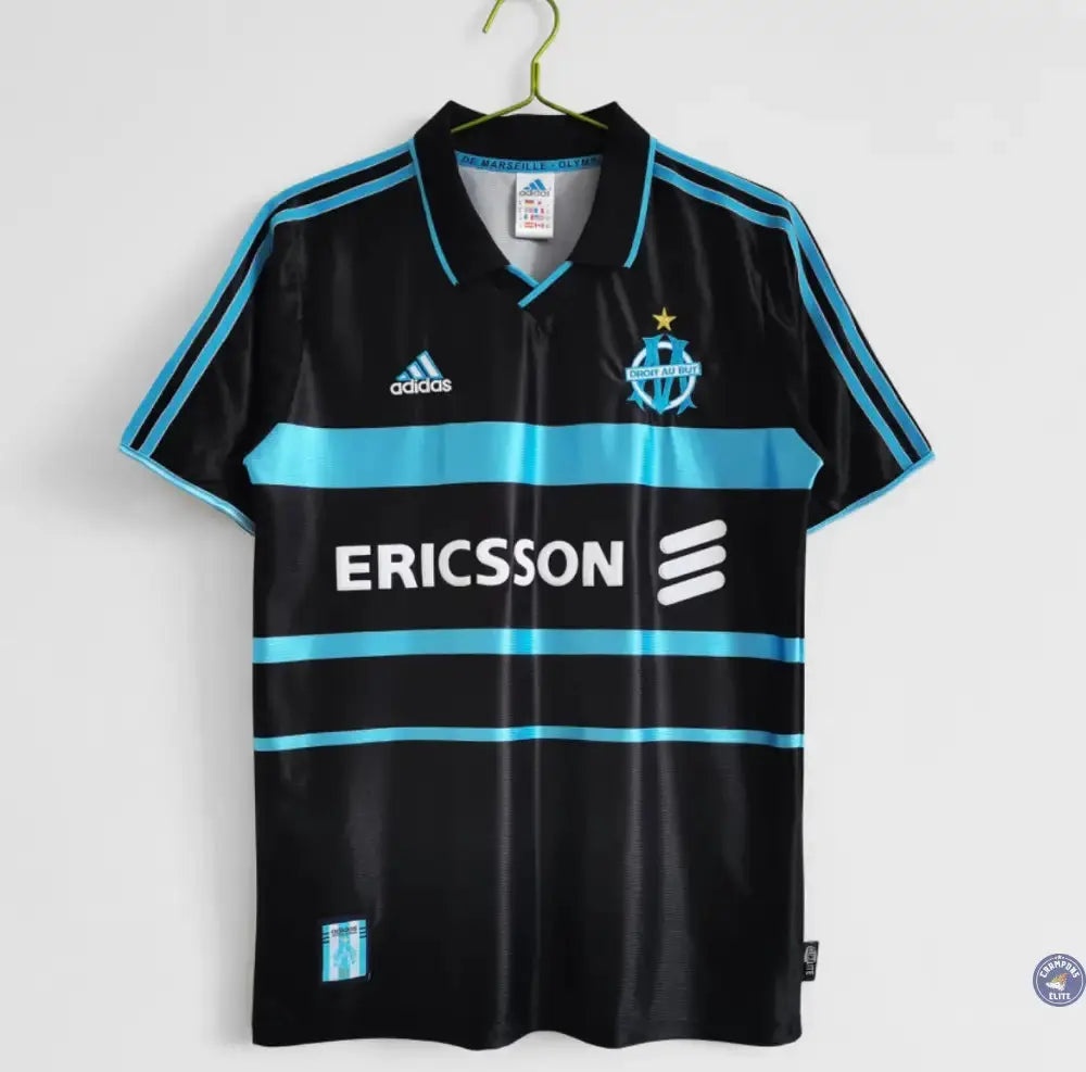OM 1999/00 Extérieur