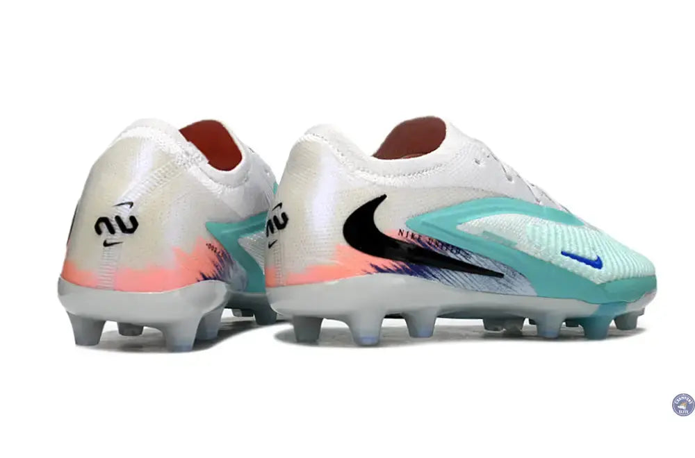Image of PHANTOM 6 ELITE AG LOW CUT UNITED PACK 002 AG -BLANC/TURQUOISE/VIOLET