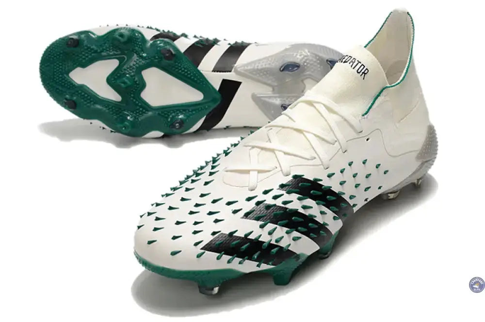 Predator Freak.1 Low FG Equipment - Blanc/Noir/Vert ÉDITION LIMITÉE