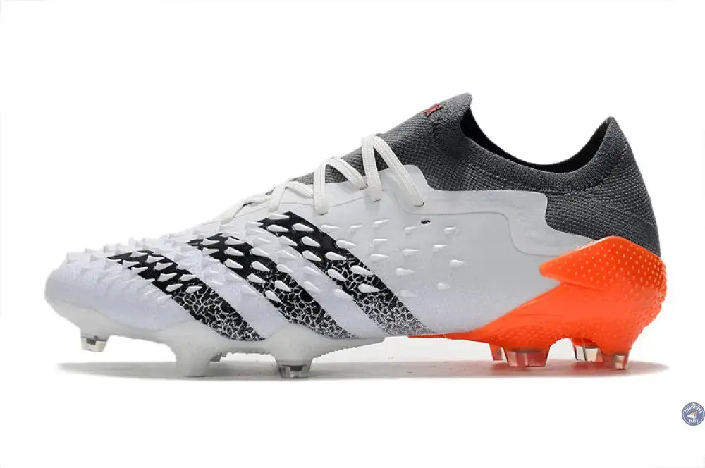 Image of Predator Freak Basse Lacets FG - Blanc/Noir/Orange