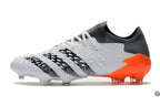 Predator Freak Basse Lacets FG - Blanc/Noir/Orange