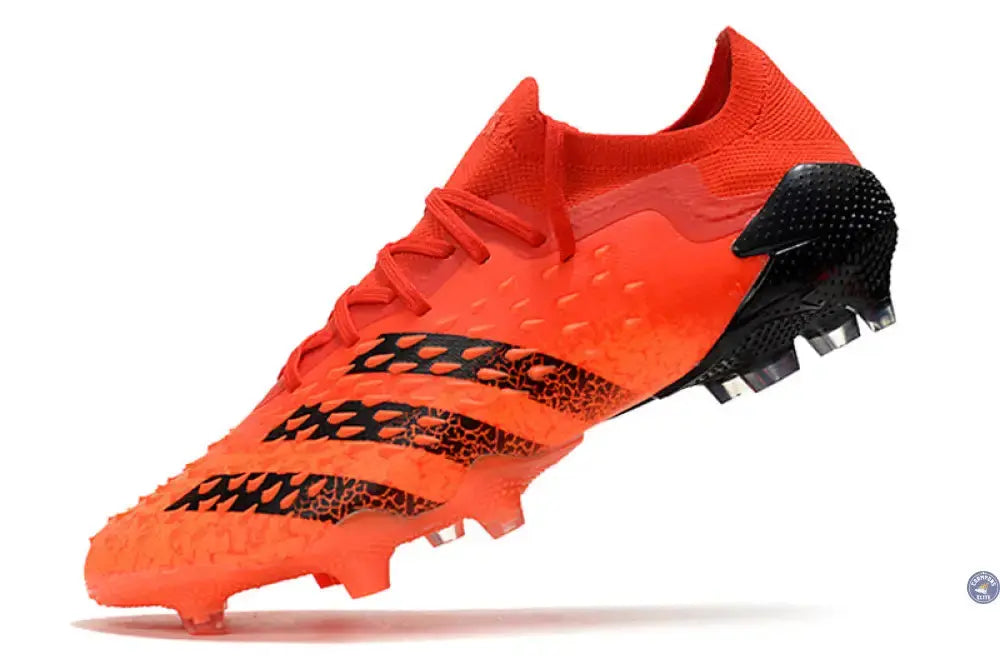 Image of Predator Freak Basse Lacets FG - Rouge/Noir/Orange