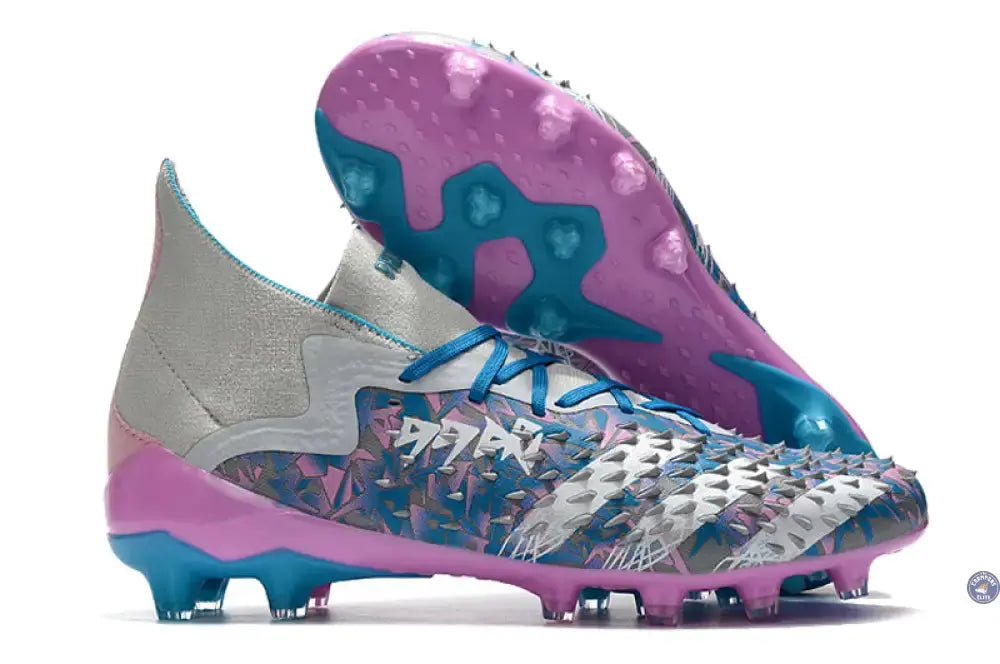 Predator Freak Lacets FG - Gris/Rose/Bleu