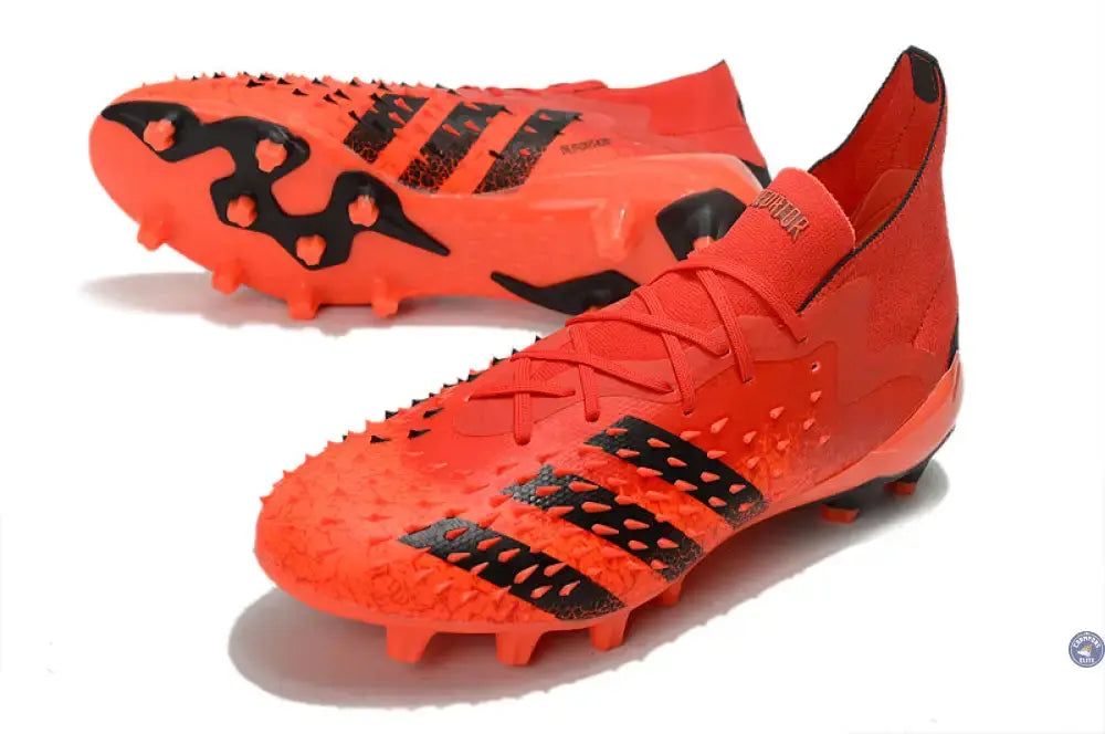 Predator Freak Lacets FG Meteorite - Rouge/Noir/Rouge