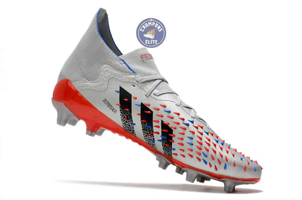Predator Freak Lacets FG Showpiece - Argenté/Noir/Rouge