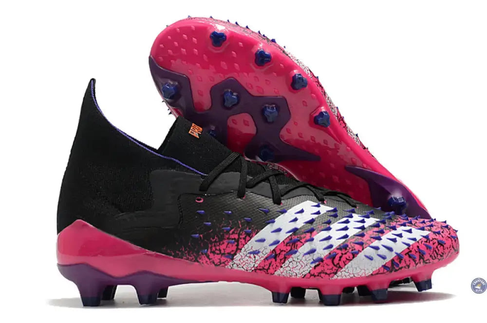 Predator Freak Lacets FG Superspectral - Noir/Blanc/Rose