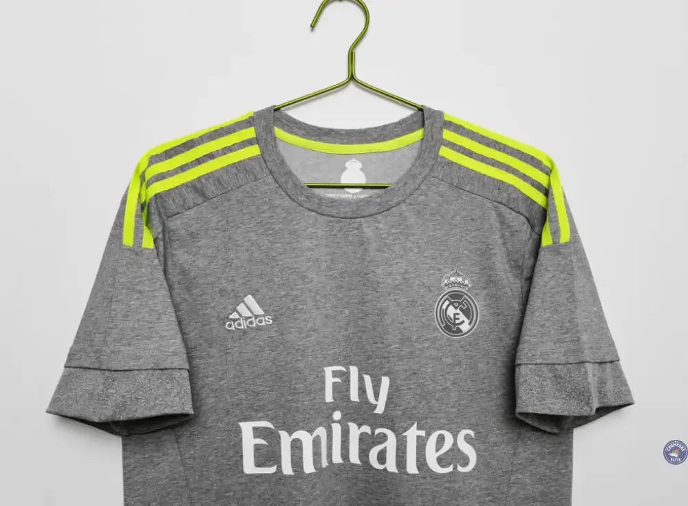 Real Madrid 2015/16 Extérieur