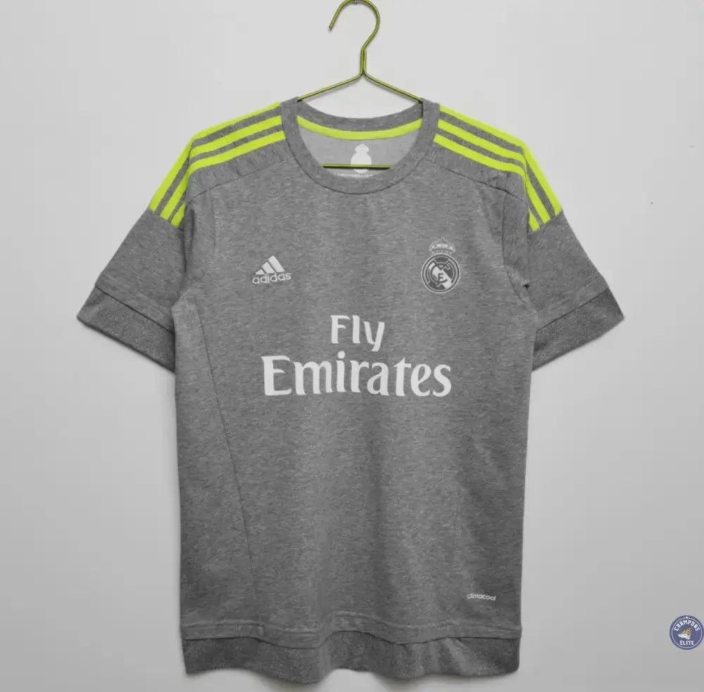 Real Madrid 2015/16 Extérieur