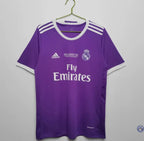 Real Madrid 2016/17 Extérieur