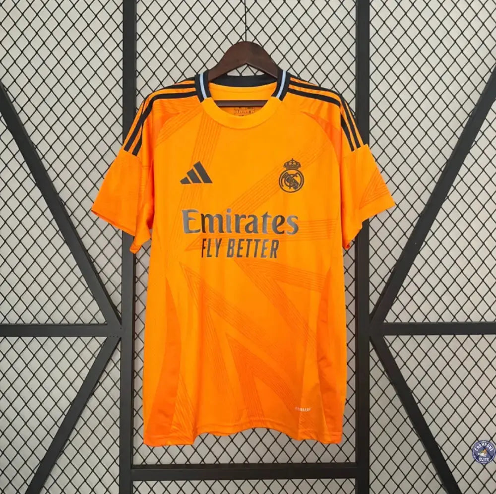 Image of Real Madrid 2024/25 Extérieur