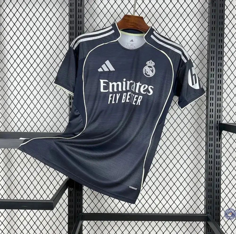 Real Madrid 2025/26 Extérieur